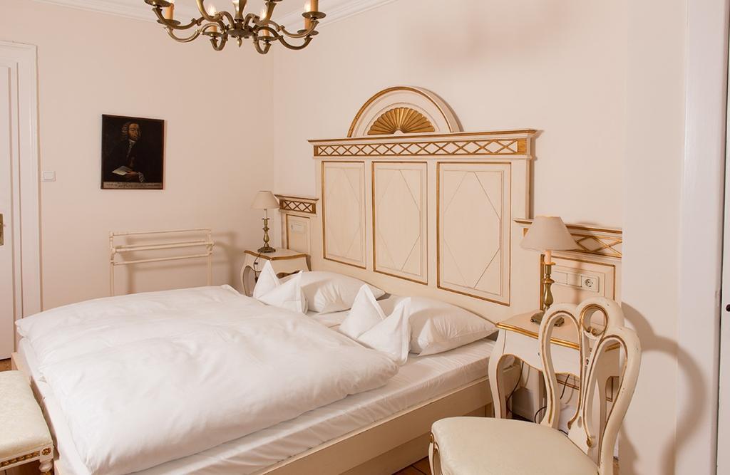 Palais Esplanade Hamburg - Adults Only Hotell Rum bild