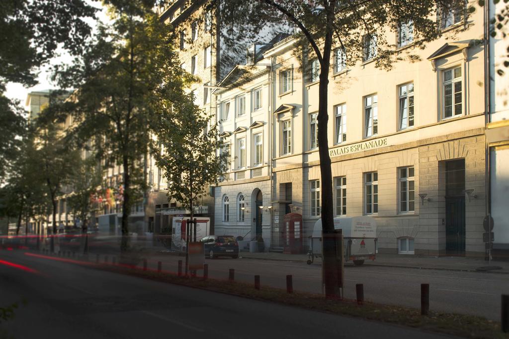 Palais Esplanade Hamburg - Adults Only Hotell Rum bild